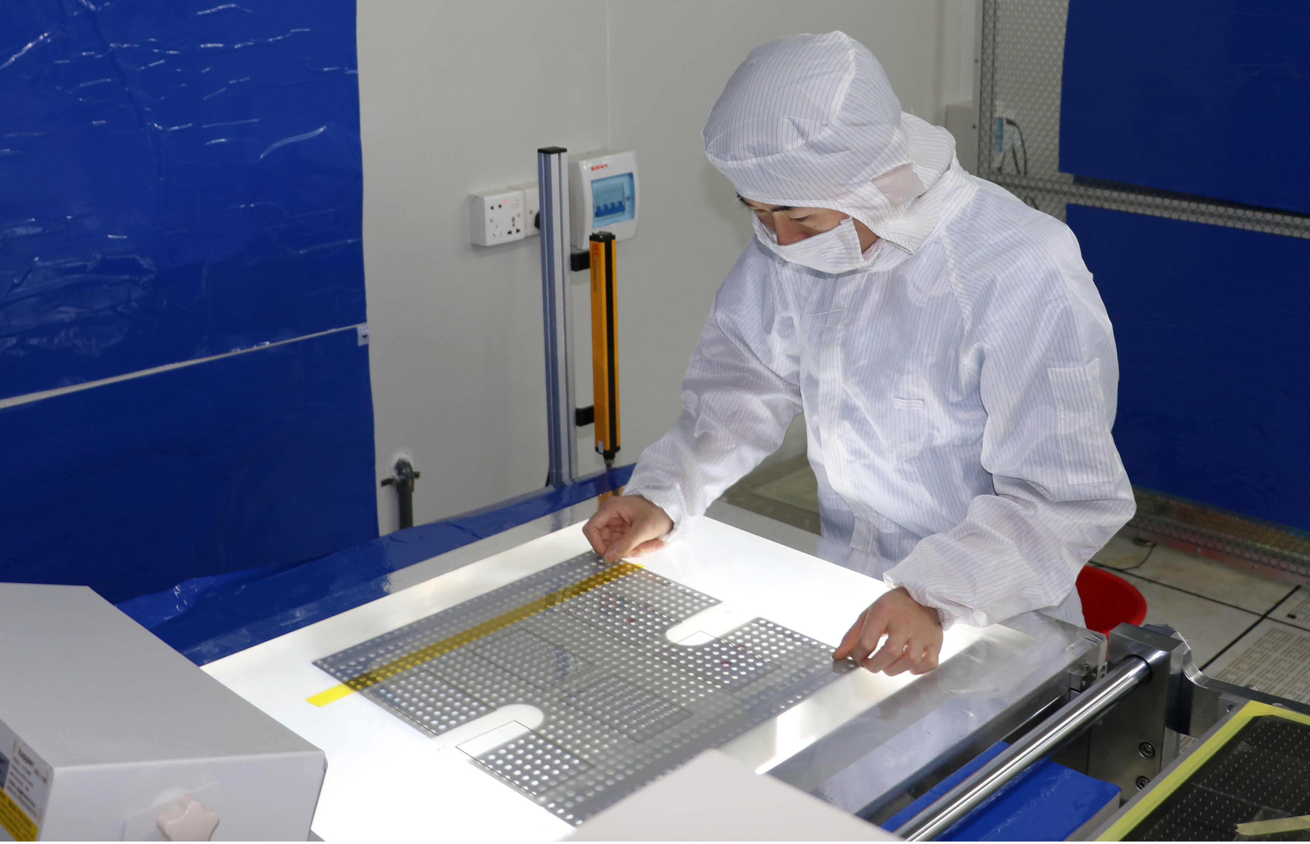 万豪娱乐官网工业触摸屏